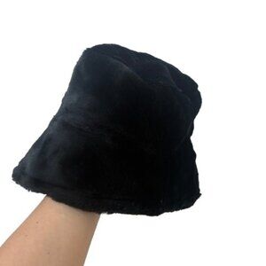 Grevi Firenze Made in Italy Black Faux Fur Bucket Hat Old Money